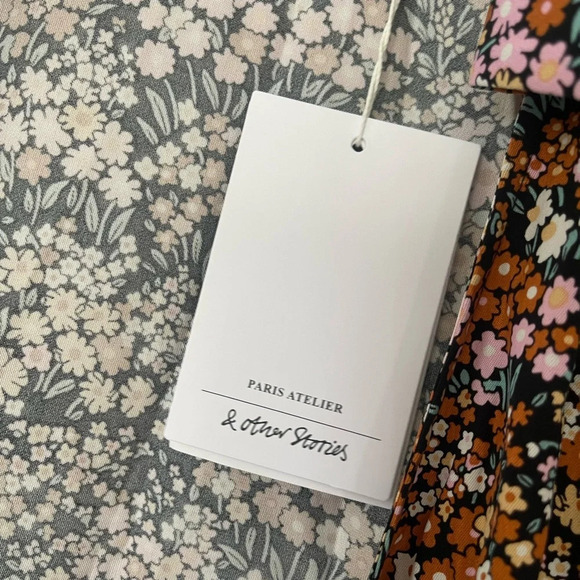 & Other Stories | Wrap Shirt Dress in Dark Floral - Picture 4 of 7